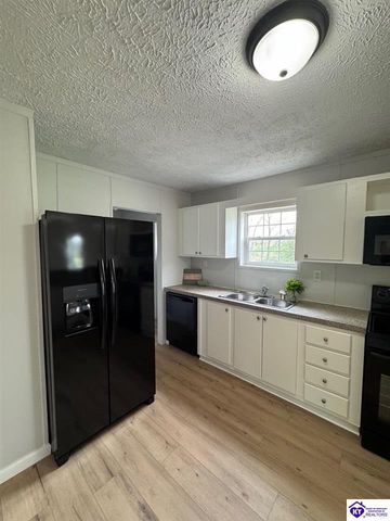 490 Blackjack Road, Radcliff, KY 40165