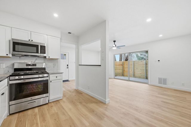 4908 West Gate BLVD 101, Austin, TX 78745