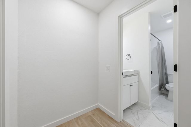 4908 West Gate BLVD 101, Austin, TX 78745