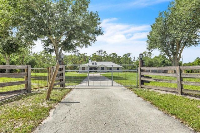 1383 TROPICAIRE BOULEVARD, North Port, FL 34286