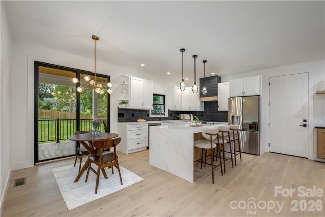 47 Scott Meadows Drive, Asheville, NC 28806