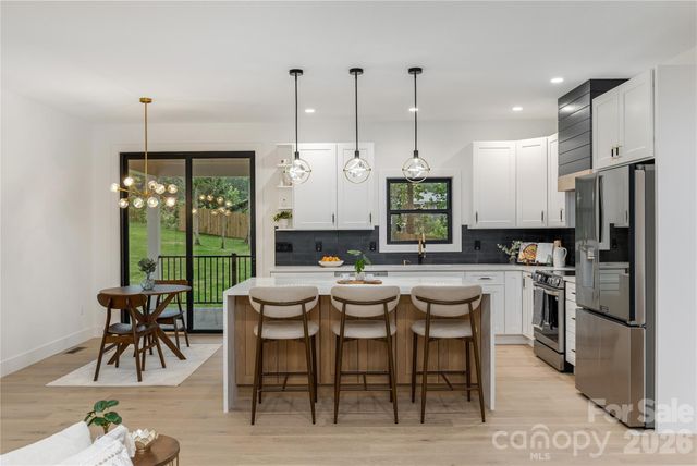 47 Scott Meadows Drive, Asheville, NC 28806