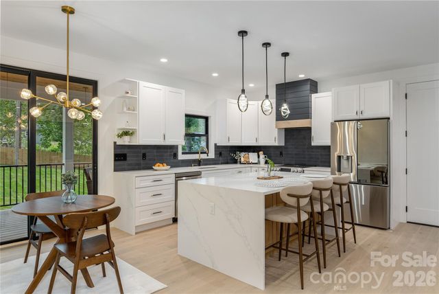 47 Scott Meadows Drive, Asheville, NC 28806