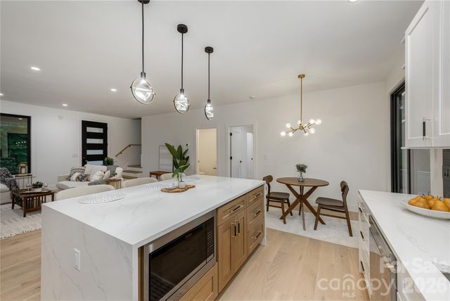 47 Scott Meadows Drive, Asheville, NC 28806