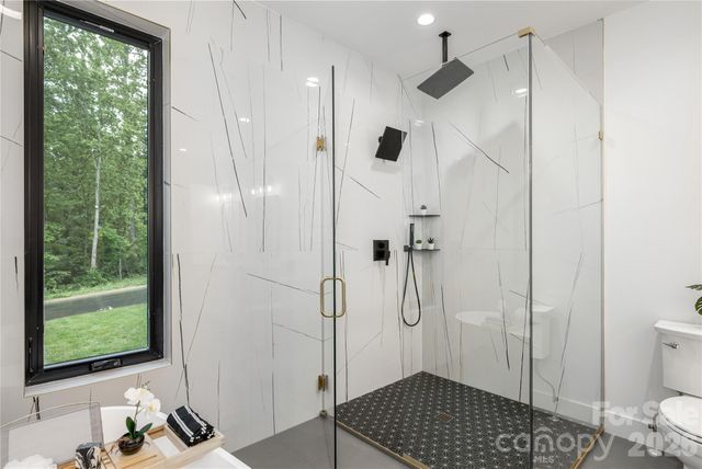 47 Scott Meadows Drive, Asheville, NC 28806