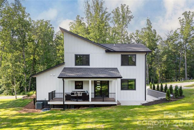 47 Scott Meadows Drive, Asheville, NC 28806