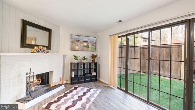 2017 HEADLANDS CIR, Reston, VA 20191