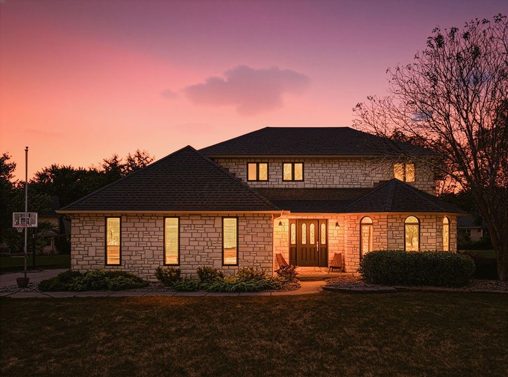 1317 Chaucer Court, Marion, OH 43302