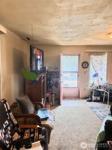 4134 W M Street, Bremerton, WA 98312