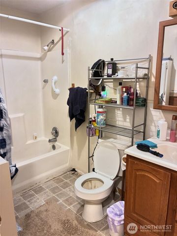 4134 W M Street, Bremerton, WA 98312