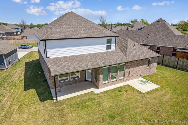 31950 E 62nd Street S, Broken Arrow, OK 74014