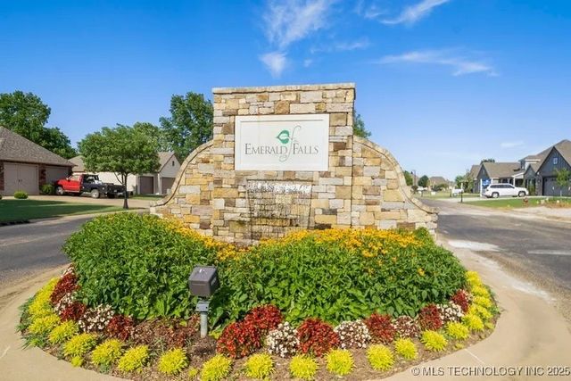 31950 E 62nd Street S, Broken Arrow, OK 74014