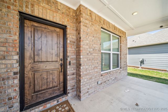 31950 E 62nd Street S, Broken Arrow, OK 74014