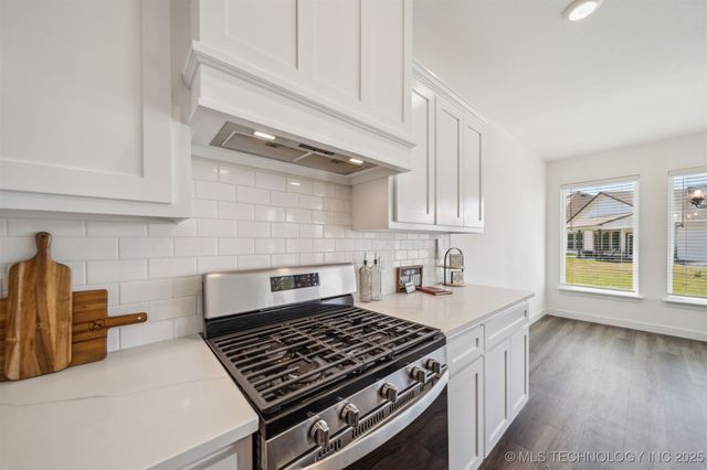 31950 E 62nd Street S, Broken Arrow, OK 74014