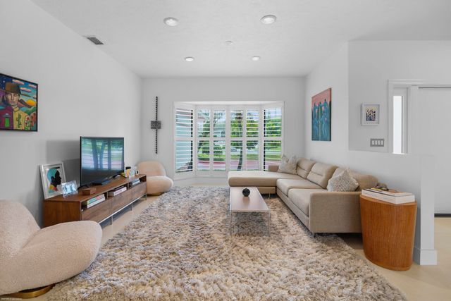 2274 Sunderland Avenue, Wellington, FL 33414