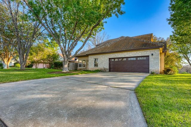 269 Quail ST, Meadowlakes, TX 78654