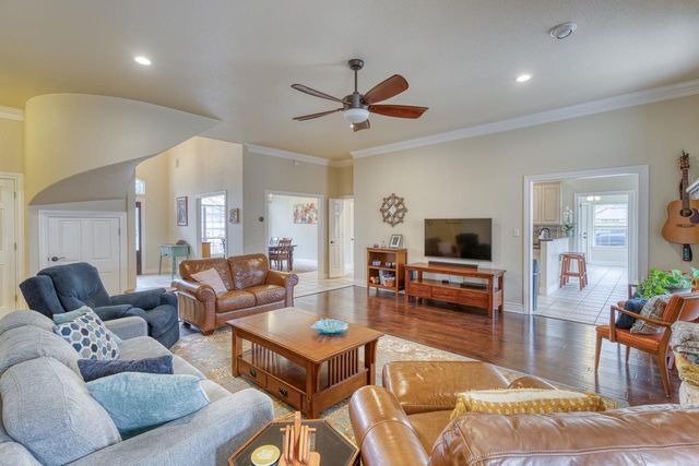 269 Quail ST, Meadowlakes, TX 78654