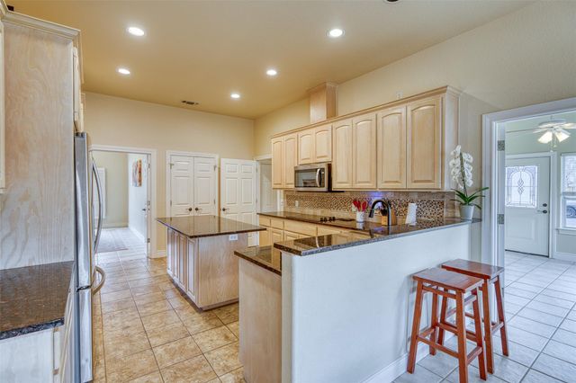 269 Quail ST, Meadowlakes, TX 78654