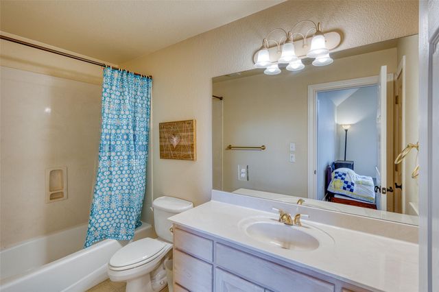 269 Quail ST, Meadowlakes, TX 78654