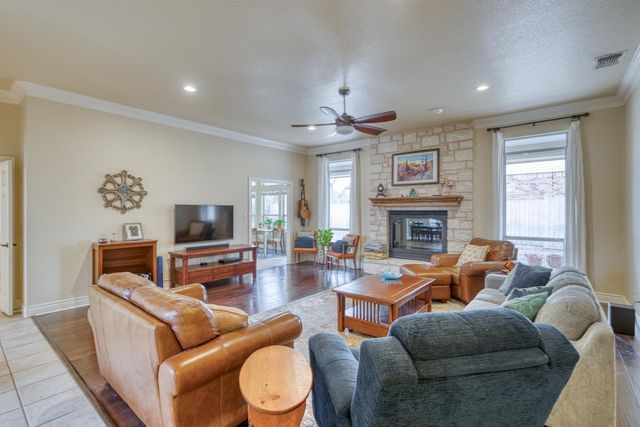 269 Quail ST, Meadowlakes, TX 78654