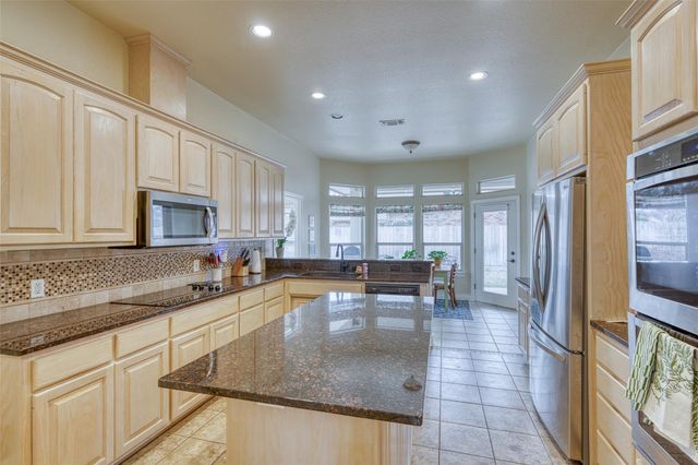 269 Quail ST, Meadowlakes, TX 78654