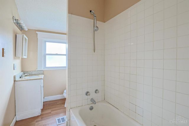 741 Mcpherson Avenue, Cincinnati, OH 45205