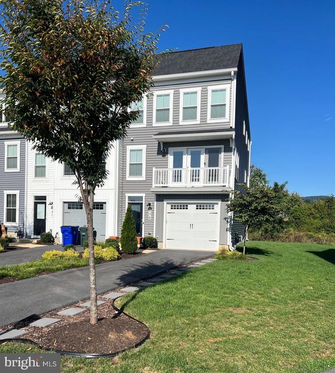 738-7 TATUM CT, Frederick, MD 21702