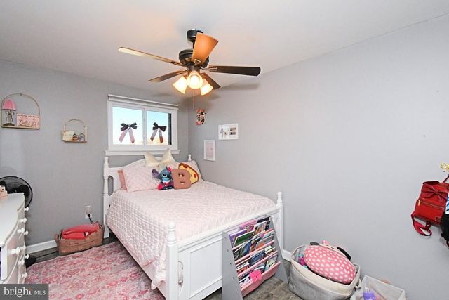 3568 GLOUCESTER LN, Philadelphia, PA 19114