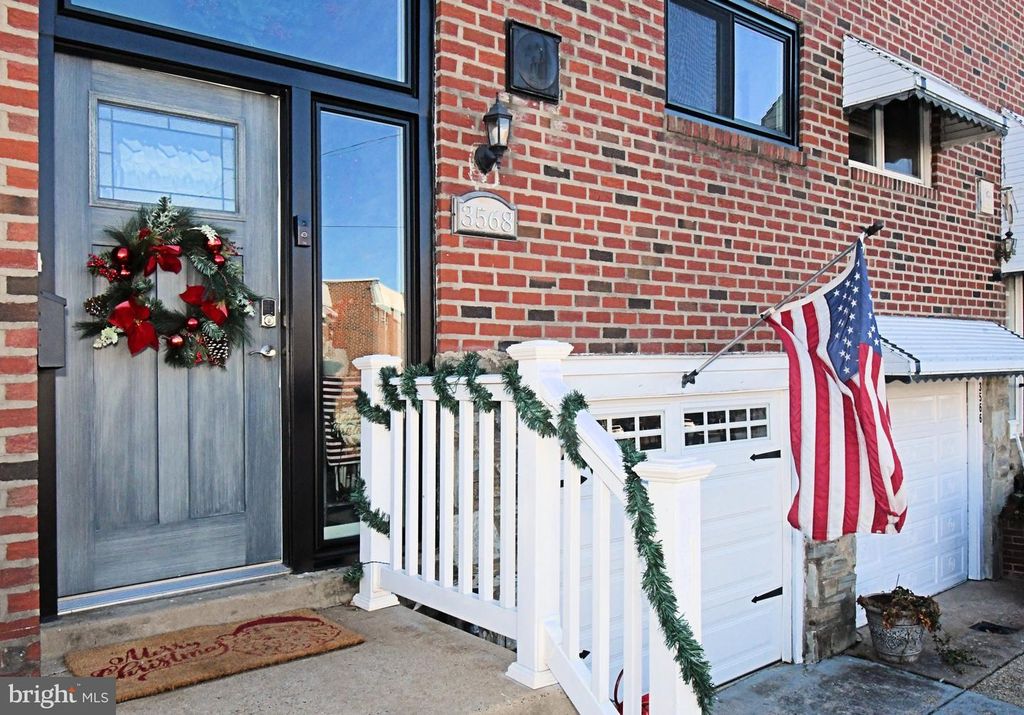 3568 GLOUCESTER LN, Philadelphia, PA 19114