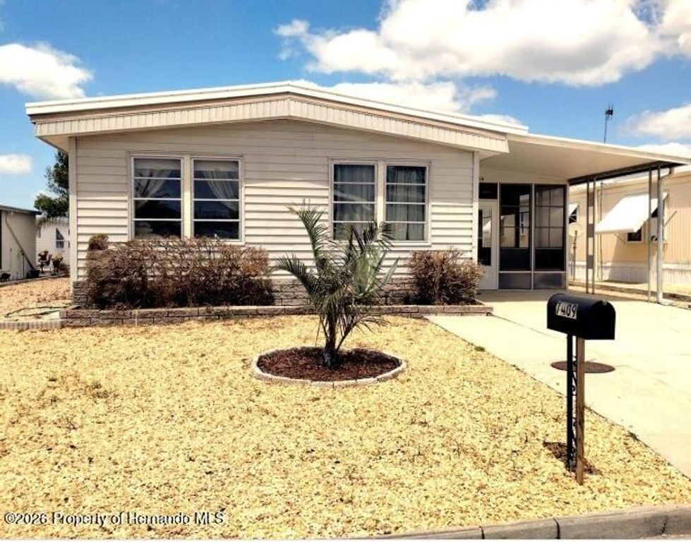 7409 Skyline Drive, Hudson, FL 34667
