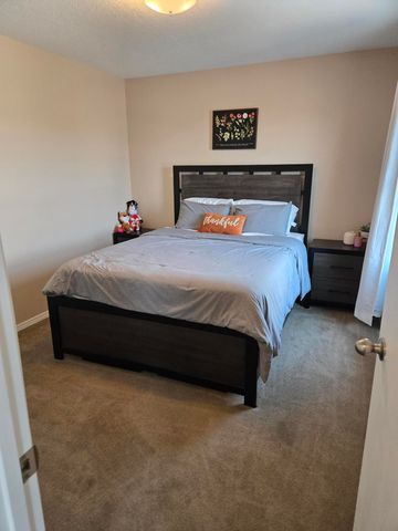 21 Juniper Avenue, Los Lunas, NM 87031
