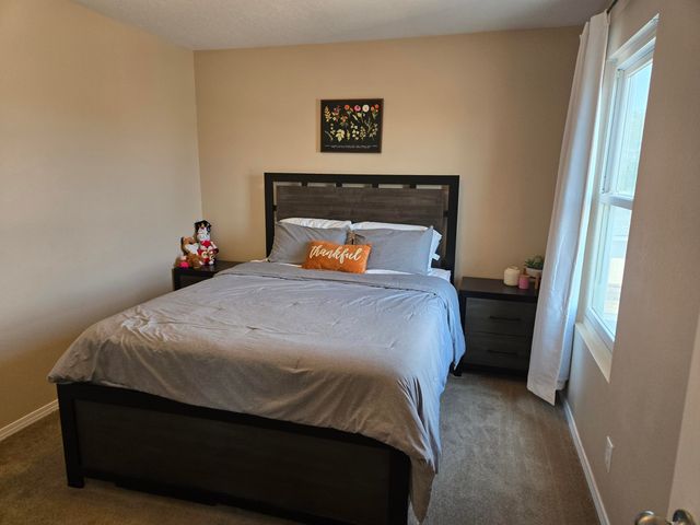 21 Juniper Avenue, Los Lunas, NM 87031