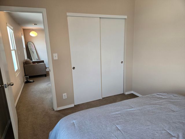 21 Juniper Avenue, Los Lunas, NM 87031