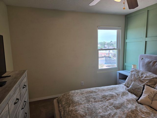 21 Juniper Avenue, Los Lunas, NM 87031