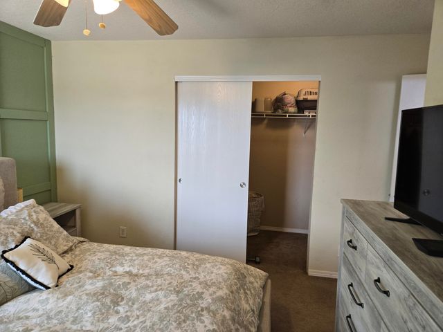 21 Juniper Avenue, Los Lunas, NM 87031