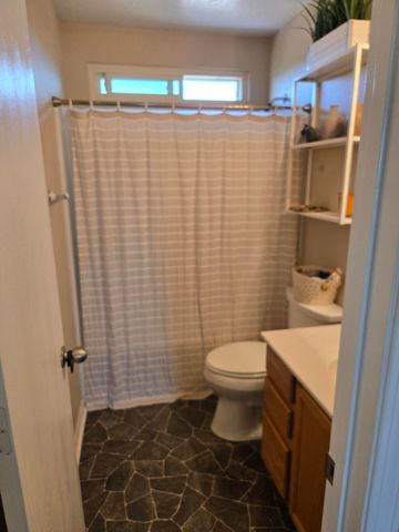 21 Juniper Avenue, Los Lunas, NM 87031