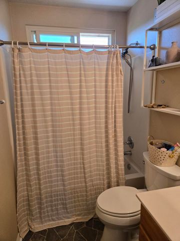 21 Juniper Avenue, Los Lunas, NM 87031