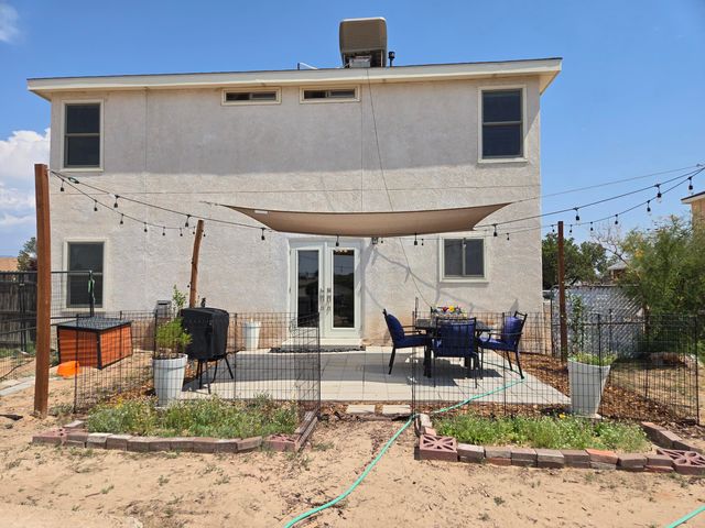 21 Juniper Avenue, Los Lunas, NM 87031