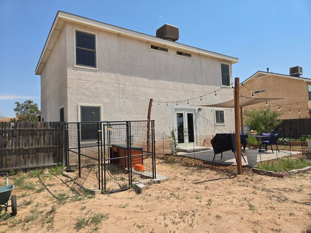 21 Juniper Avenue, Los Lunas, NM 87031