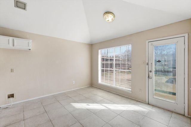 5722 Westchase Drive, North Richland Hills, TX 76180