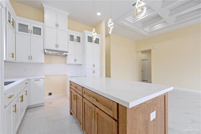 5813 N Gira Del Sol Street, Edinburg, TX 78542