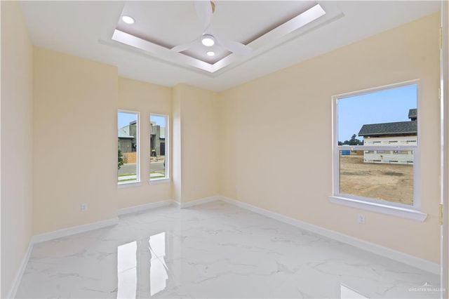 5813 N Gira Del Sol Street, Edinburg, TX 78542