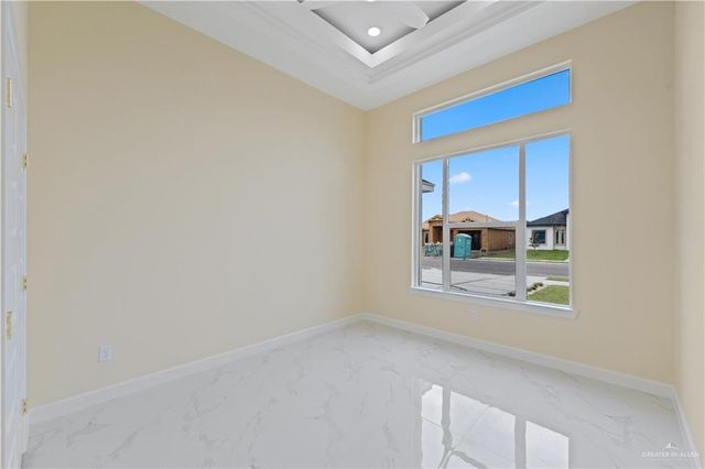 5813 N Gira Del Sol Street, Edinburg, TX 78542