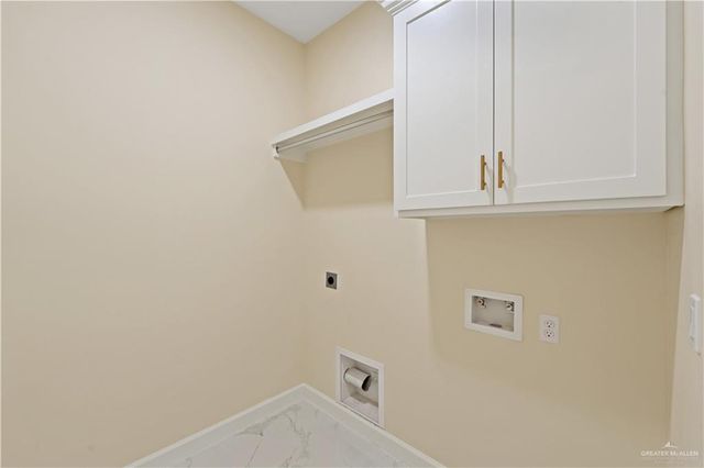 5813 N Gira Del Sol Street, Edinburg, TX 78542