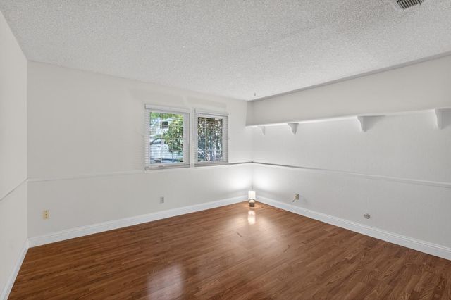 5904 Courville Ct, Fair Oaks, CA 95628