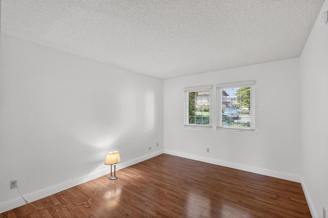 5904 Courville Ct, Fair Oaks, CA 95628