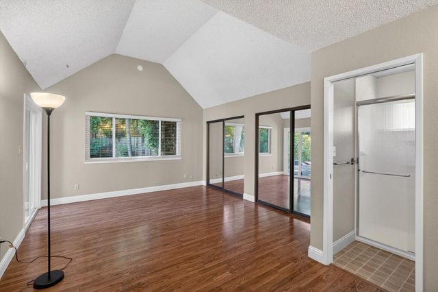 5904 Courville Ct, Fair Oaks, CA 95628