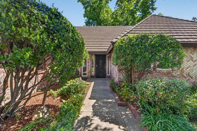 5904 Courville Ct, Fair Oaks, CA 95628