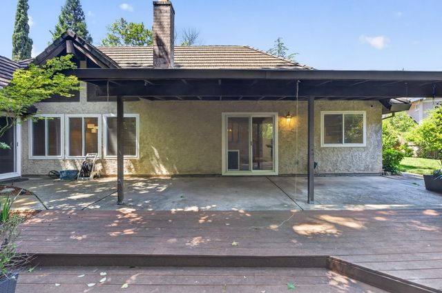 5904 Courville Ct, Fair Oaks, CA 95628