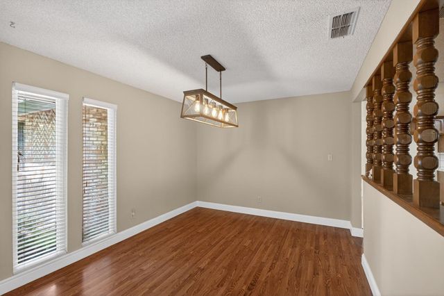 5904 Courville Ct, Fair Oaks, CA 95628